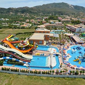 Caretta Beach Resort & Waterpark